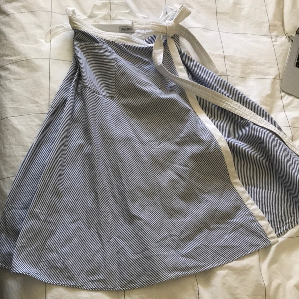 Never worn Uniqlo X J.W. Anderson Wrap Skirt Small